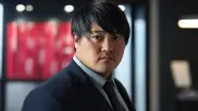 不動産購入の疑問を解決し、より確かな知識を身につけるため、長年の経験と実績を持つ不動産専門講師が、親身になって指導している風景の画像です（不動産の専門講師3）。
